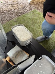 キャンプ飯